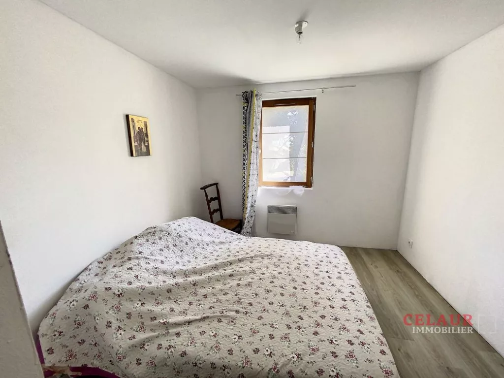 MAISON EN PIERRE RESTAUREE A 2 PAS DES COMMERCES