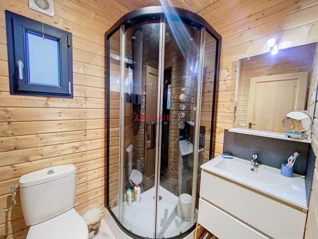 PLAIN PIED DE 2022 SUR 5041 M&sup2; DE BOIS