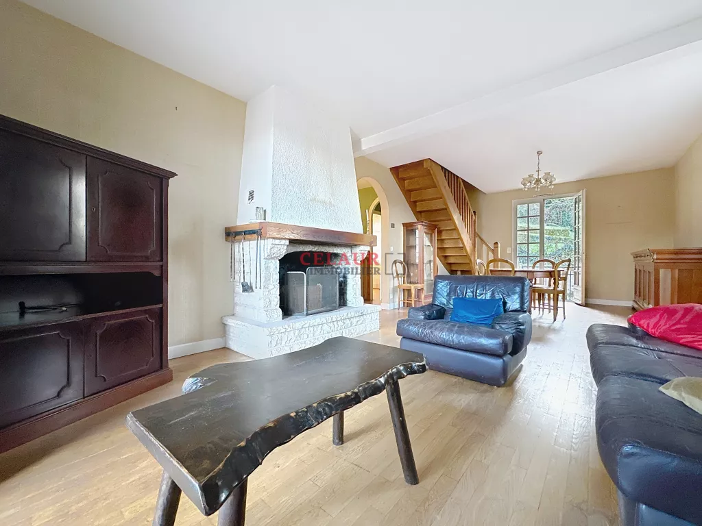 MAISON SPACIEUSE AVEC VUE IMPRENABLE