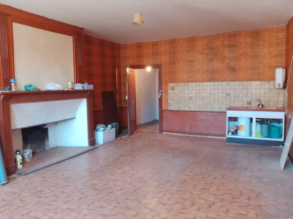 IMMEUBLE ENTIER A RENOVER