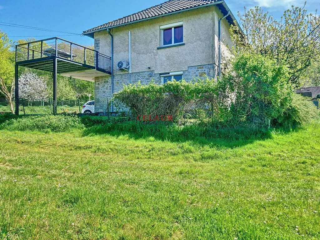 MAISON AVEC TERRASSE ET JOLIE VUE