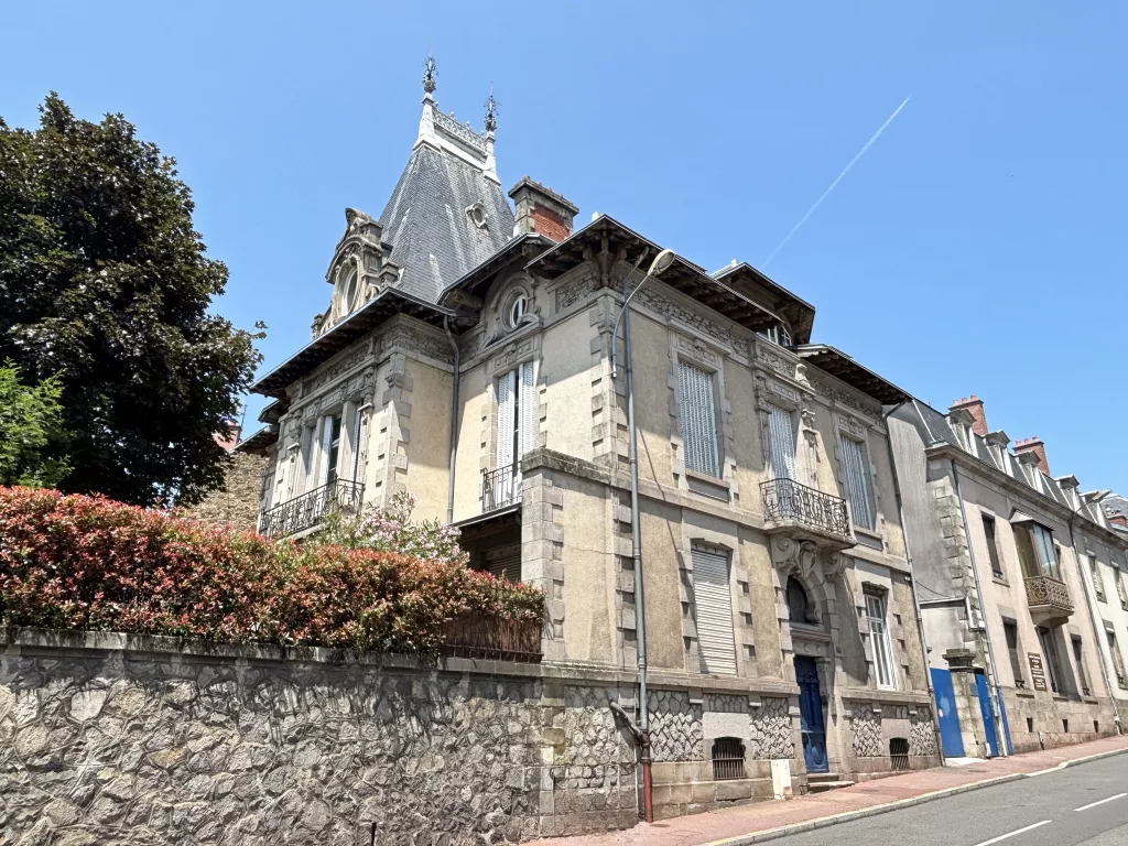 Appartement ancien dans une petite copropri&eacute;t&eacute;