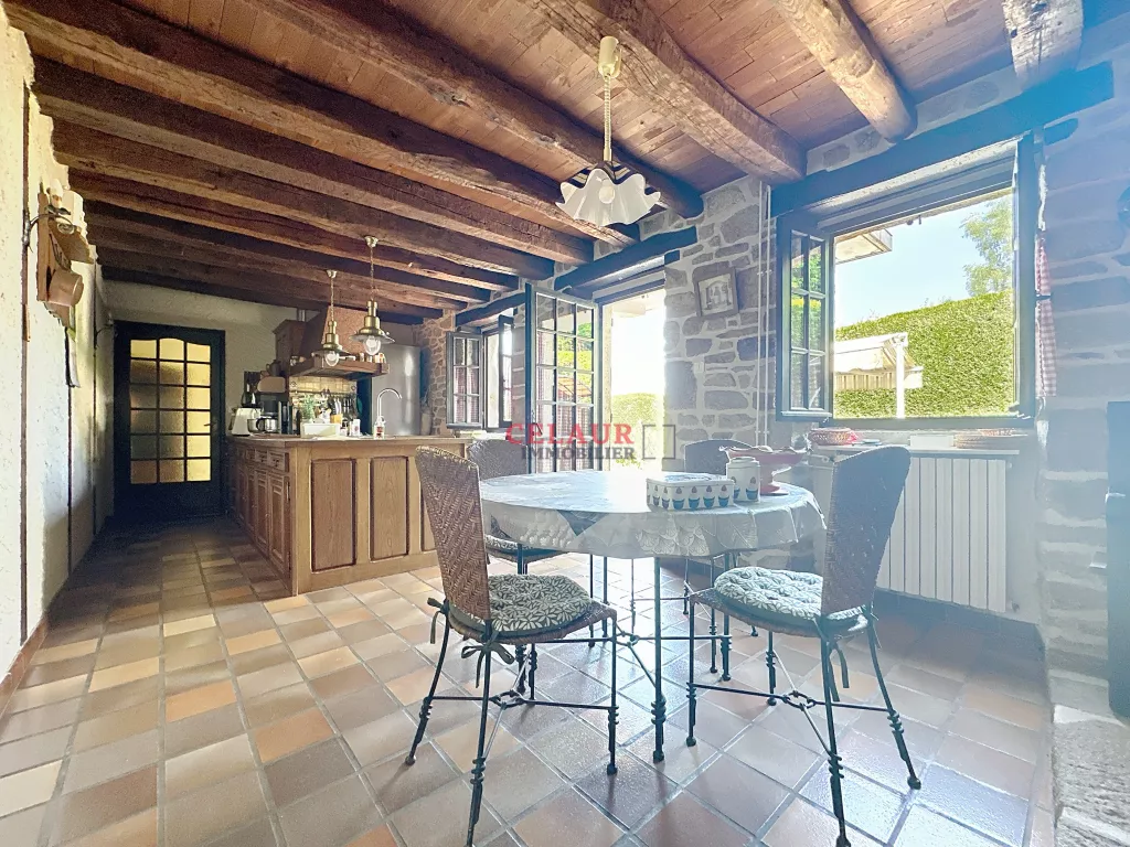 MAISON DE CARACT&Egrave;RE SUR PARC D'UN HECTARE