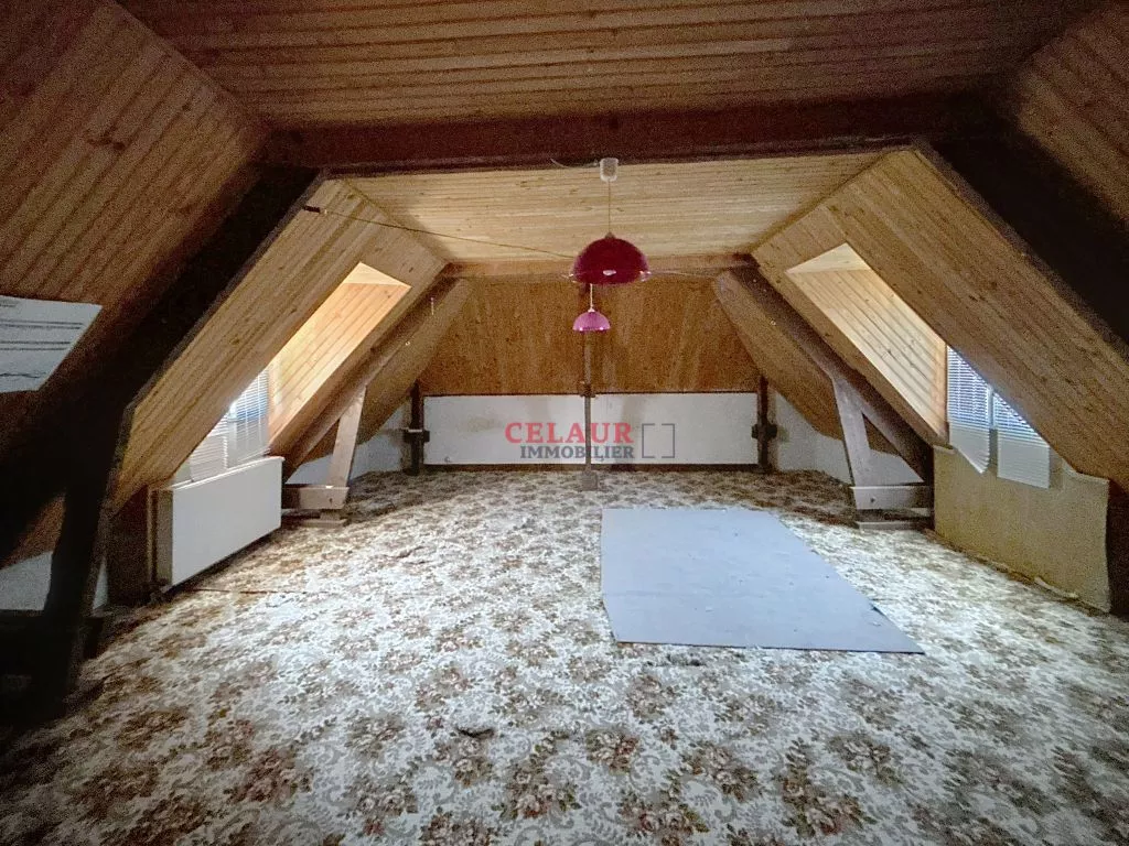 MAISON EN PIERRE DE PLAIN PIED A 2 MN DE BEAULIEU