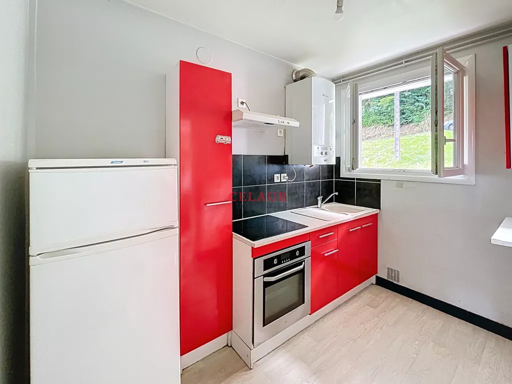 STUDIO RENOVE AVEC GARAGE