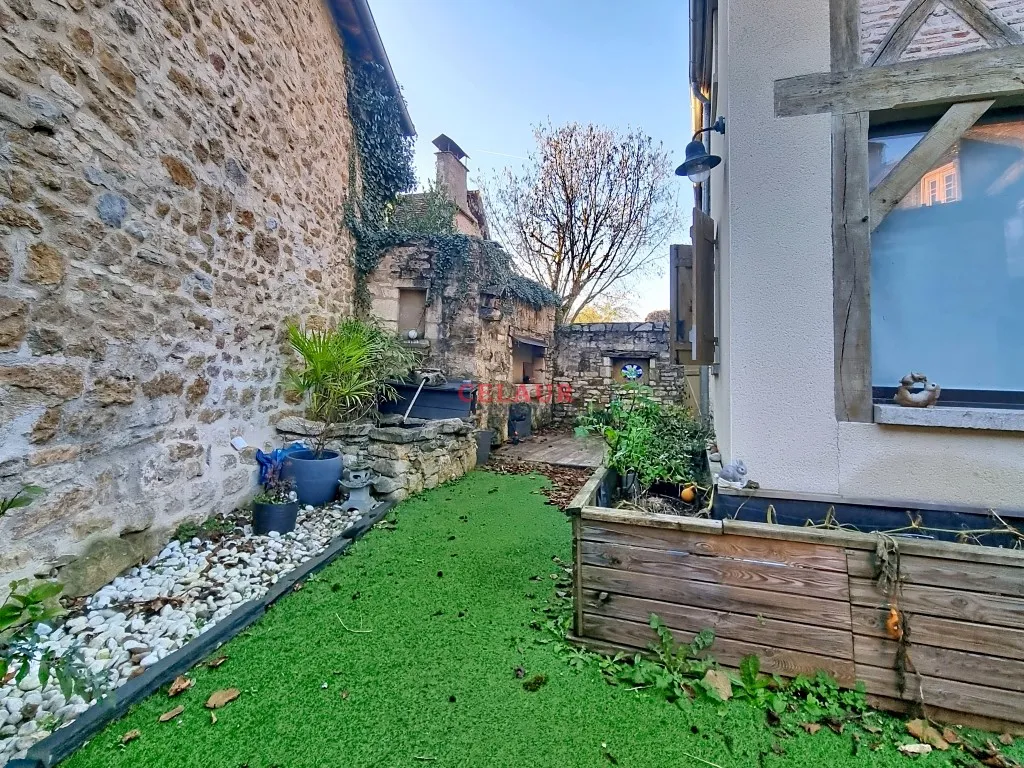 MAISON DE CARACTERE BORD DE DORDOGNE