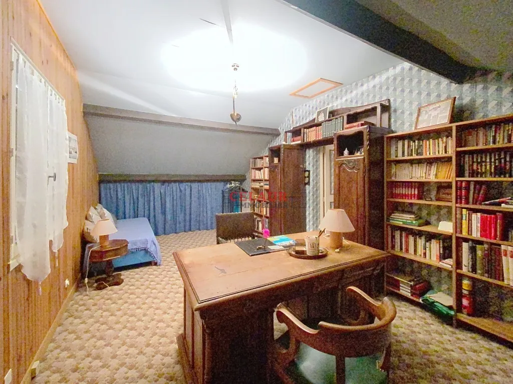 AGR&Eacute;ABLE MAISON &Agrave; UZERCHE