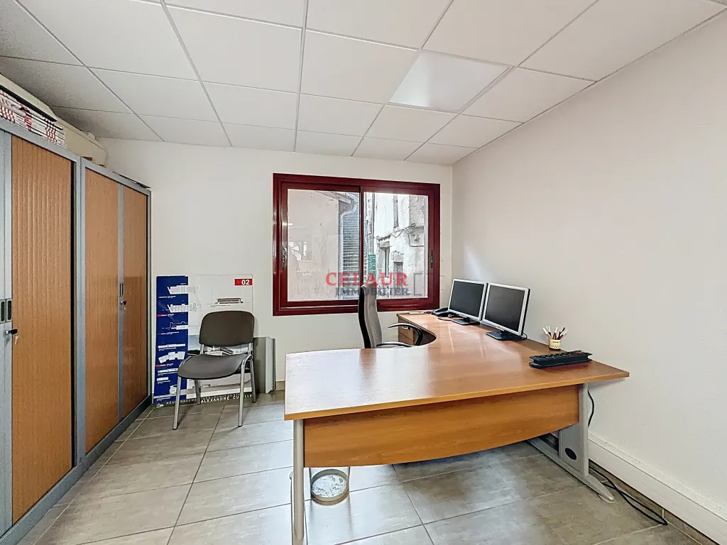 IMMEUBLE DE RAPPORT SUR LES QUAIS