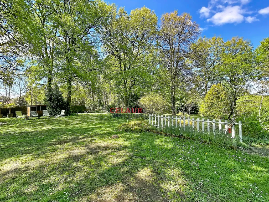 PROPRI&Eacute;T&Eacute; AVEC PARC DE 4000m2