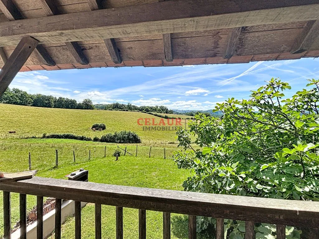 CABANE DE VIGNE BELLE VUE AUTONOMIE ELECTRIQUE SUR 1389 M&sup2;