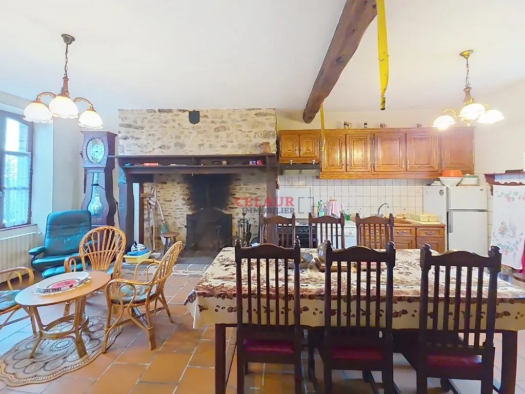 MAISON PIERRE AVEC D&Eacute;PENDANCE